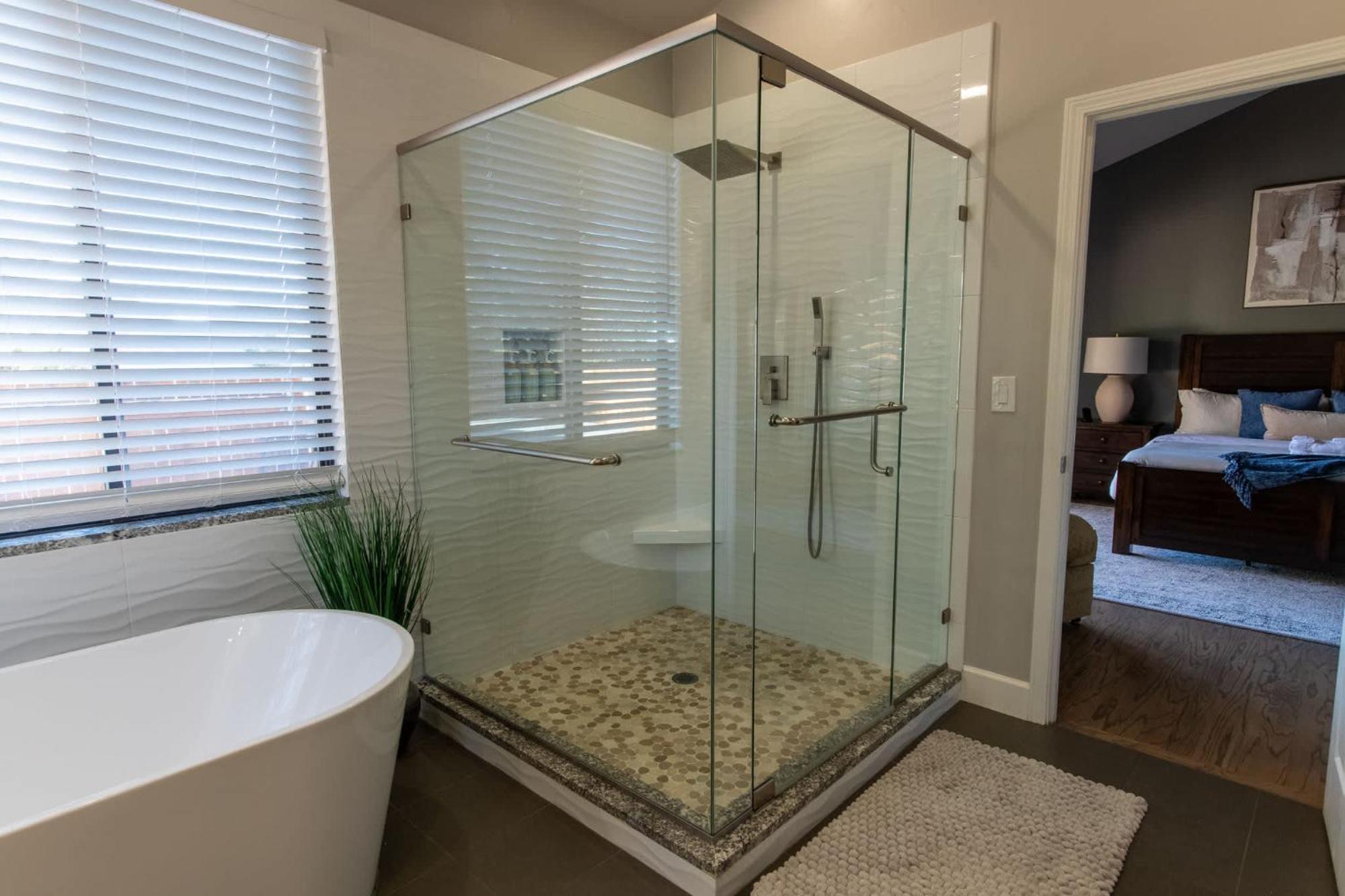 5 Bed 3 Bath Uptown Sedona-Game Room-Sauna-Cold Plunge-Jacuzzi-Gym Exterior foto