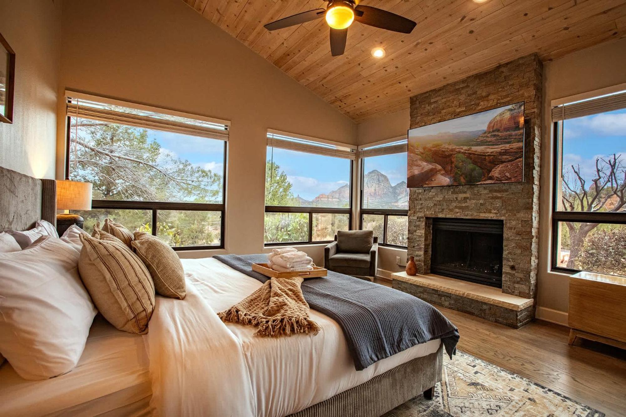 5 Bed 3 Bath Uptown Sedona-Game Room-Sauna-Cold Plunge-Jacuzzi-Gym Exterior foto