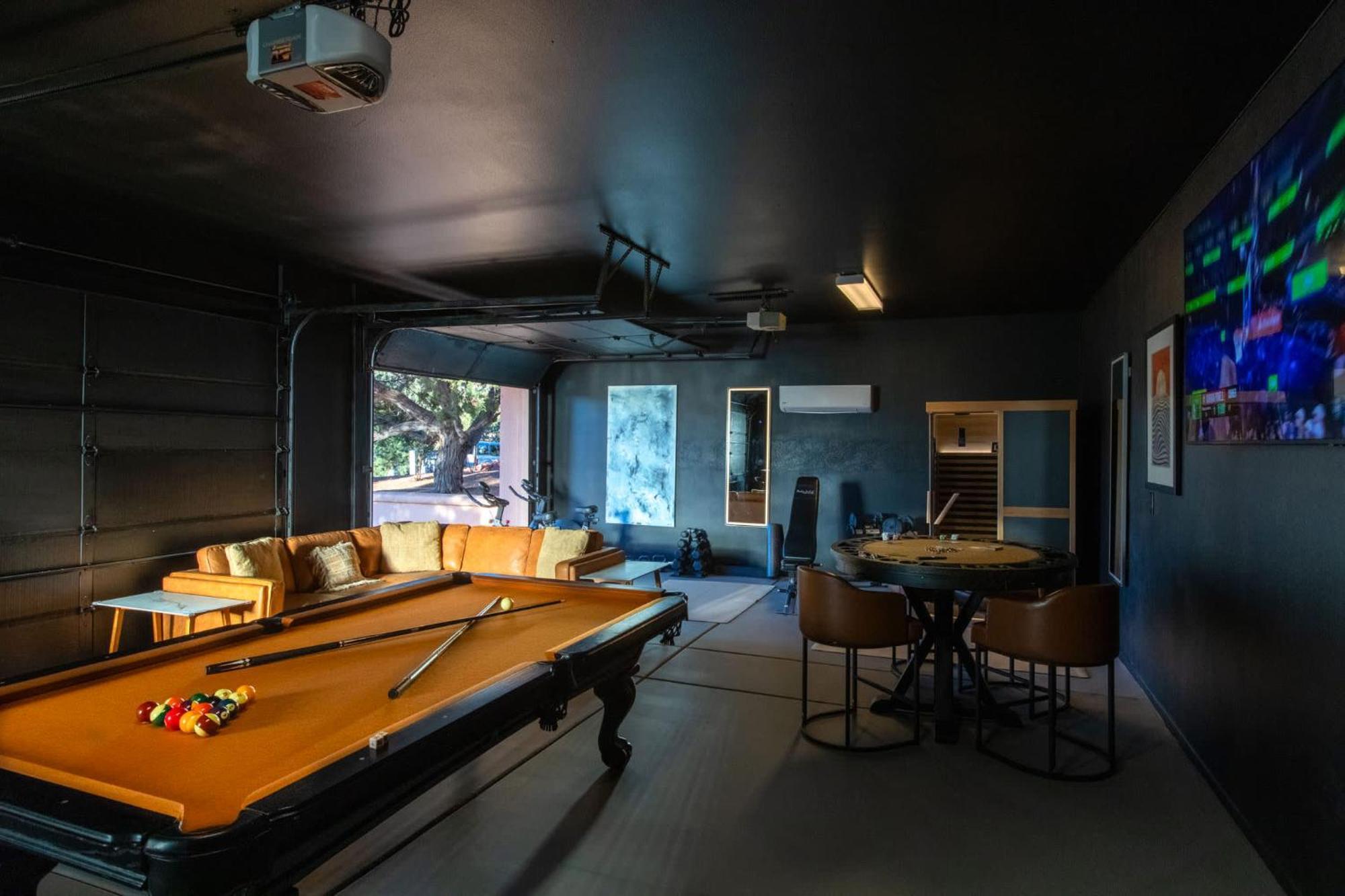 5 Bed 3 Bath Uptown Sedona-Game Room-Sauna-Cold Plunge-Jacuzzi-Gym Exterior foto